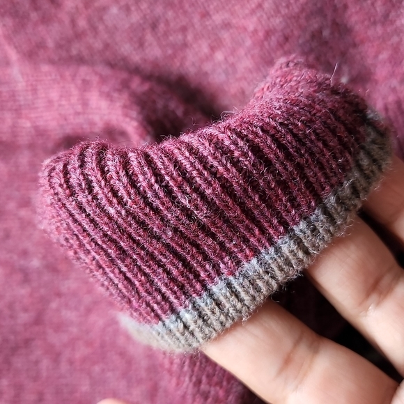 BLACK AND BROWN SWEATER - Picture 8 of 10